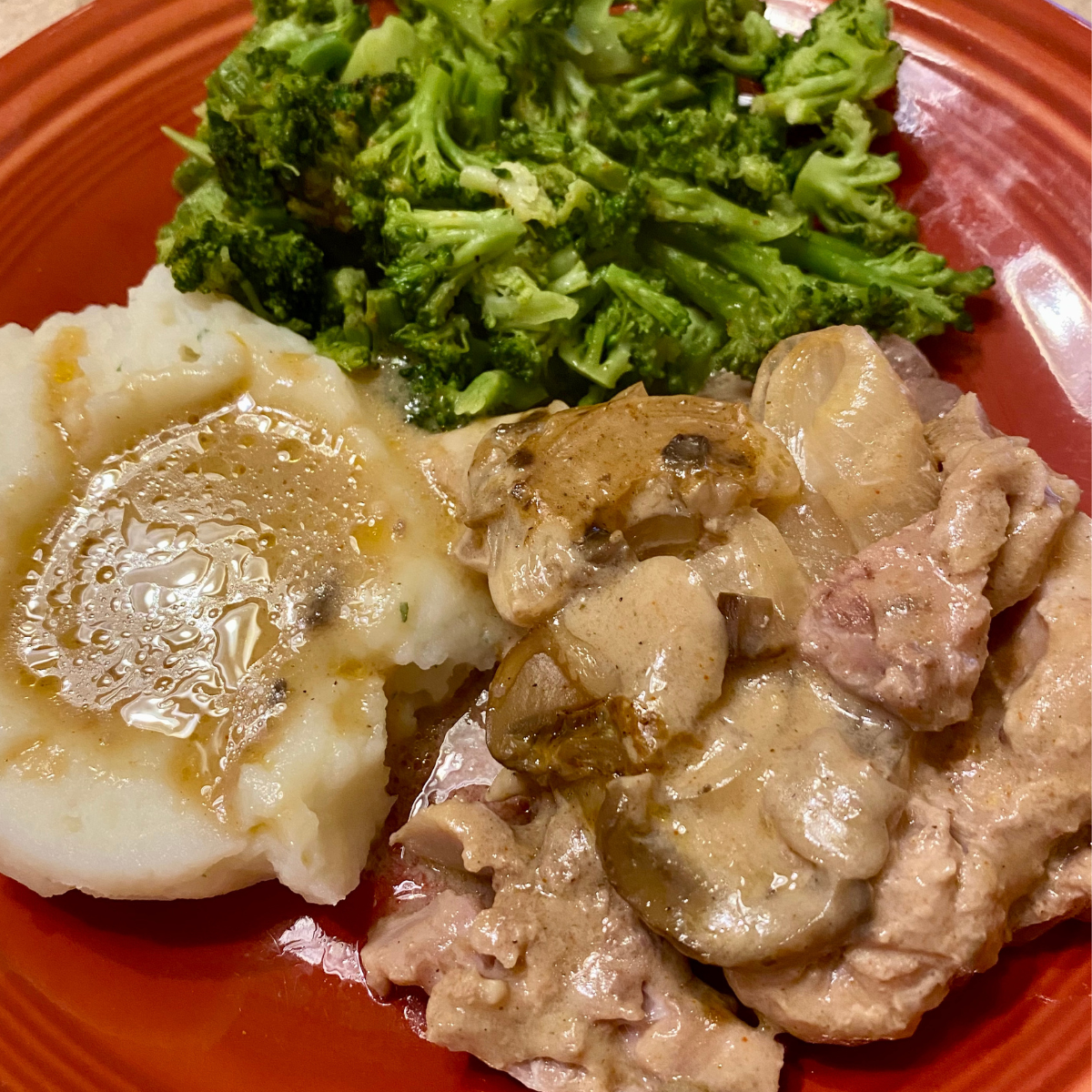 Slow Cooker Smothered Pork Chops: Easy, Frugal And Delicious